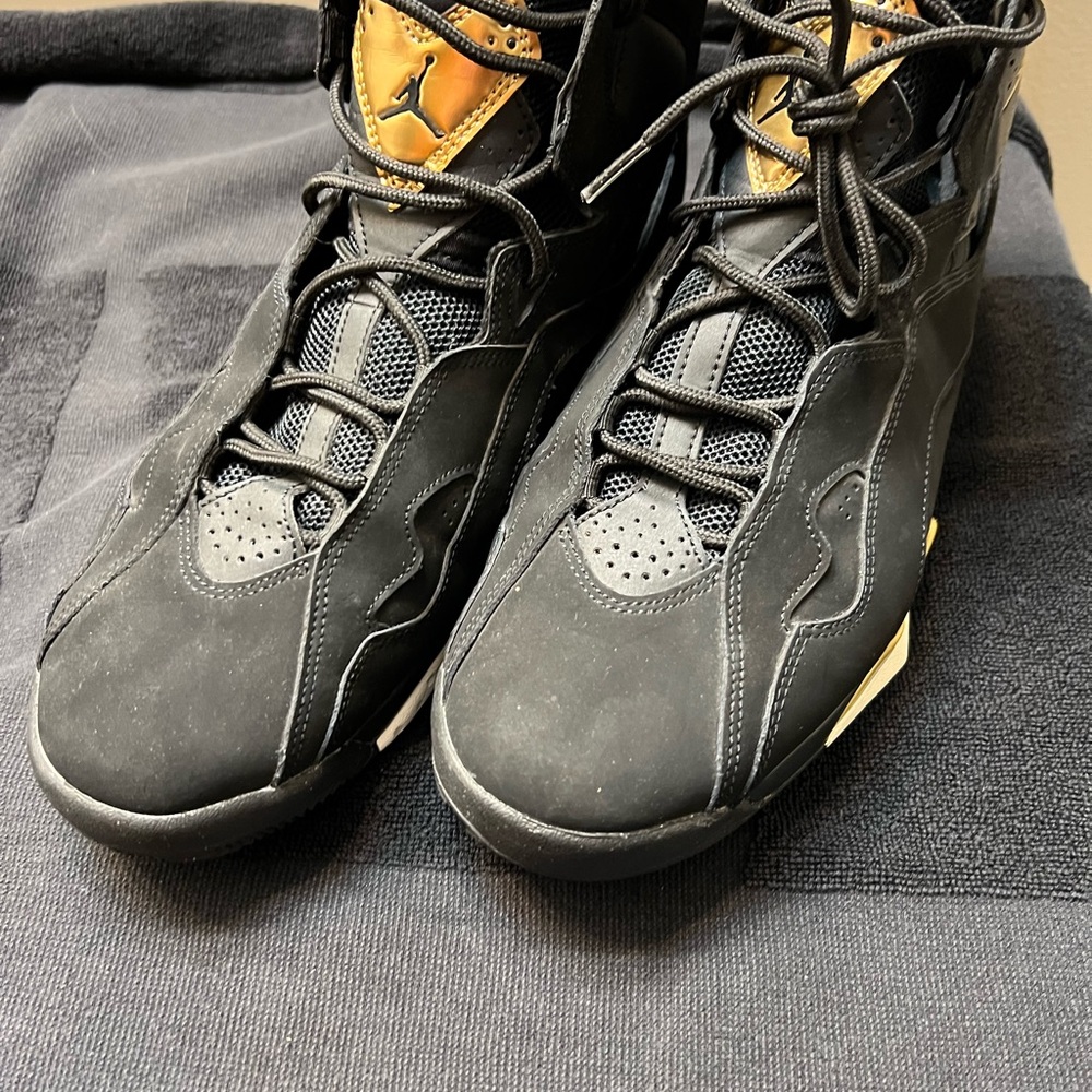 Jordan Men's Black Sneakers